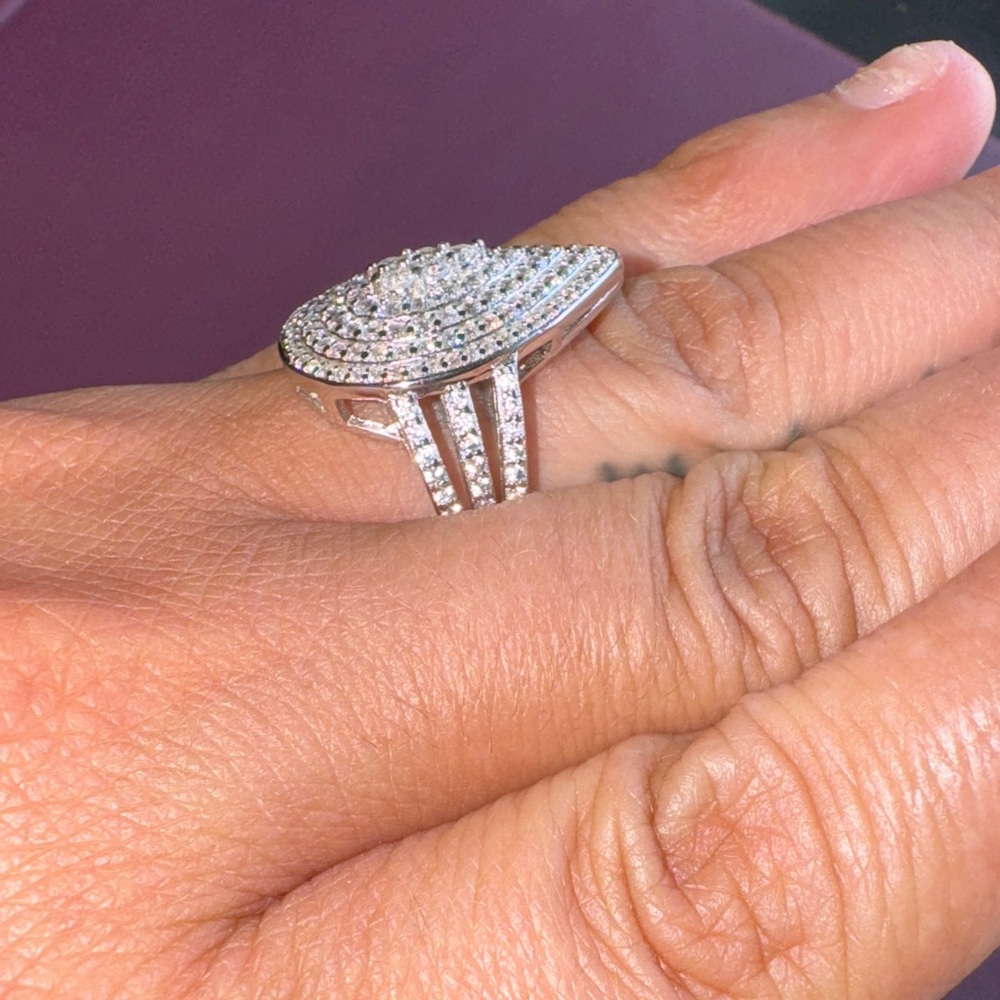 Elegant Silver Teardrop Ring 925 - Picture 4 of 6